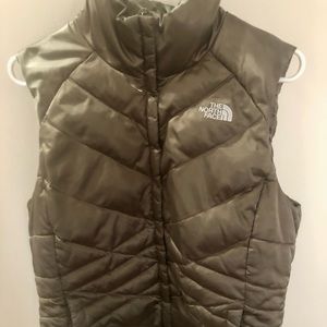 The North Face 660 fill down vest